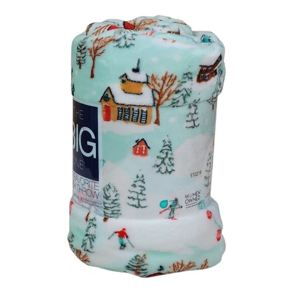 The Big One Oversized Plush Throw Blanket 5ft X 6ft Ski Village Green - Picture 6 of 10